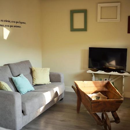 Apartamentos La Rosa Y El Pastor Guijo de Santa Bárbara Exteriör bild