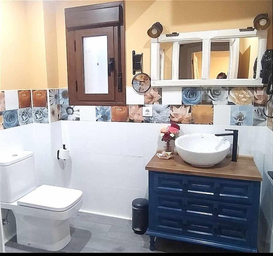 Apartamentos La Rosa Y El Pastor Guijo de Santa Bárbara Exteriör bild
