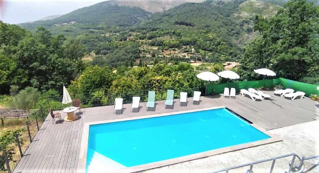Apartamentos La Rosa Y El Pastor Guijo de Santa Bárbara Rum bild