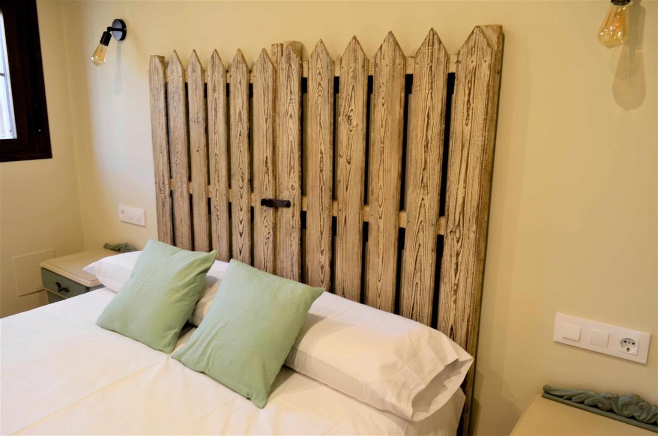 Apartamentos La Rosa Y El Pastor Guijo de Santa Bárbara Exteriör bild